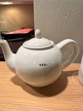 Rae Dunn White Ceramic Tea Pot with Lid - Classic Home Kitchen Teapot
